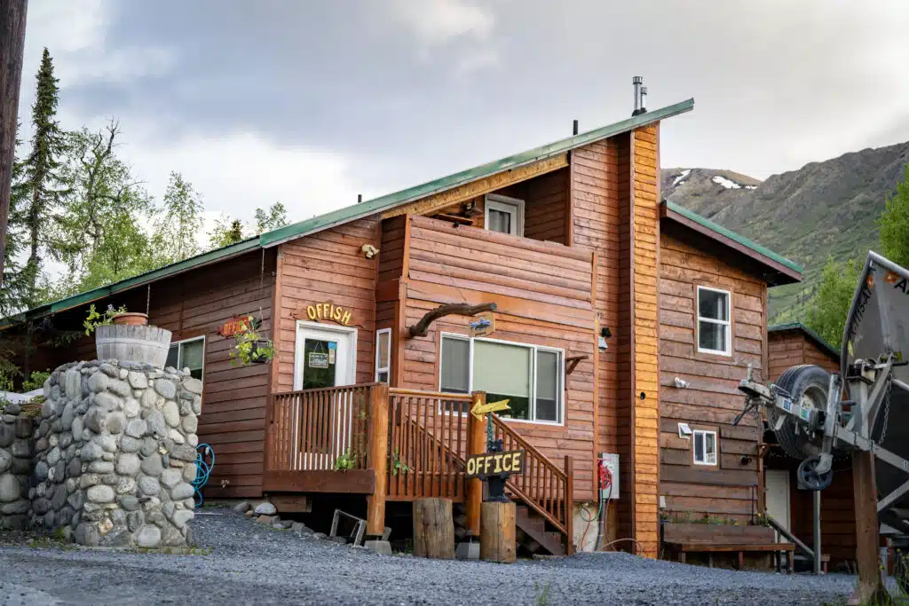 Drifters Lodge the perfect base for your Alaskan Fishing Package. | Kenai River Fishing Packages